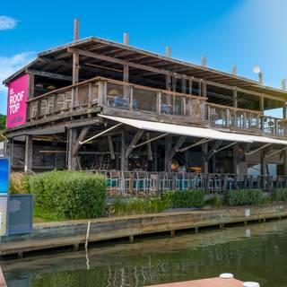 Sábalos Marina Grill & Rooftop