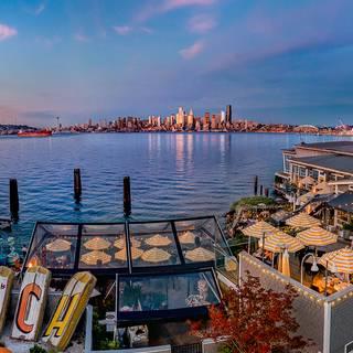 Salty's on Alki Beach