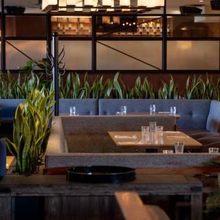 Earls Kitchen + Bar - Sherwood Park