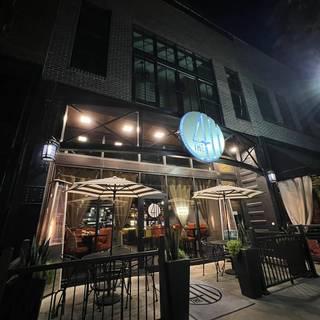 The 411 Restaurant and Lounge