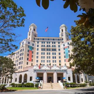 Dining Services at Arlington Hotel