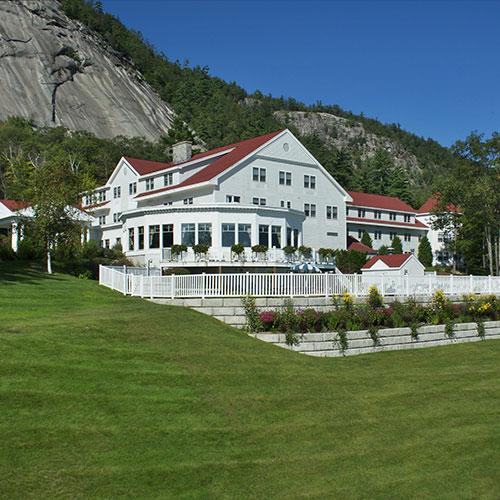 White Mountain Hotel & Resort