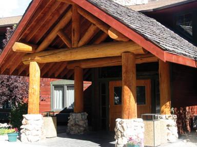 Mount Rushmore Lodge at Palmer Gulch