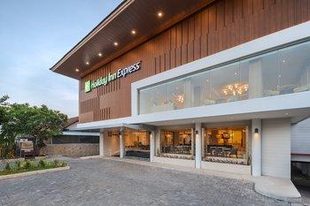 Holiday Inn Exp Bali Sunset Road