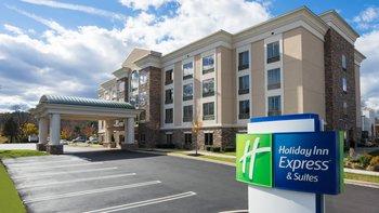 Holiday Inn Express & Suites Stroudsburg-Poconos