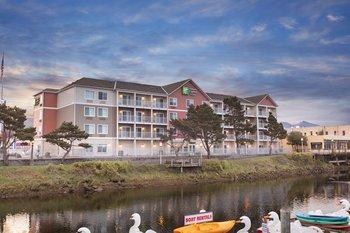 Holiday Inn Express Hotel & Suites-Seaside Convention Center