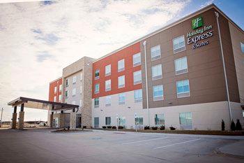 Holiday Inn Express & Suites Sterling