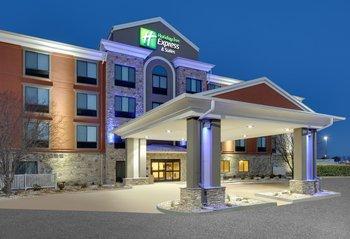 Holiday Inn Express Hotel & Suites