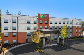 Holiday Inn Express Hotel & Suites