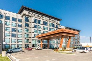 Sandman Signature Saskatoon Hotel