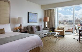 Four Seasons Hotel Baltimore