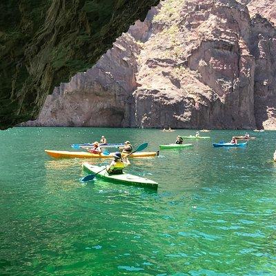 Half-Day Emerald Cove Kayak Tour with Optional Hotel Pickup 